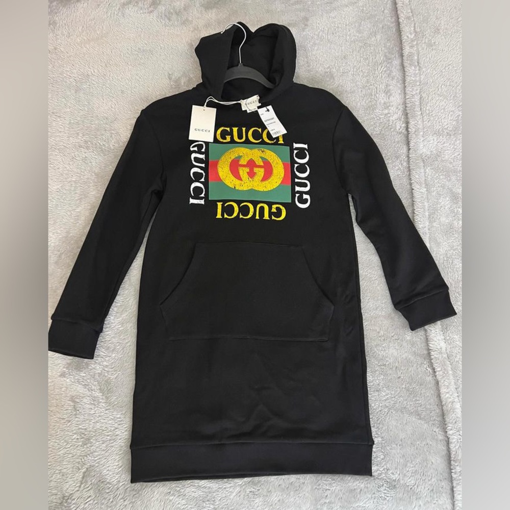 Gucci dress. Girls